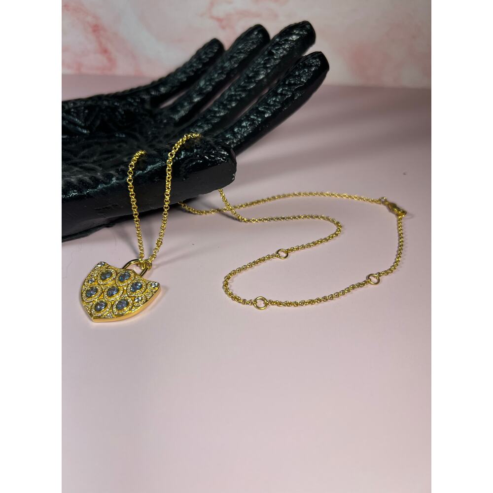 Hespera lock necklace